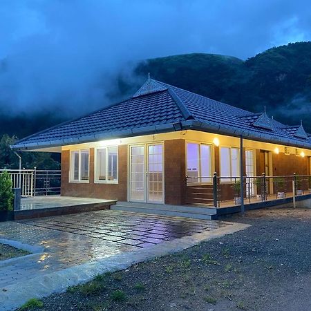 Earth Lounge Resort Вагамон Екстериор снимка
